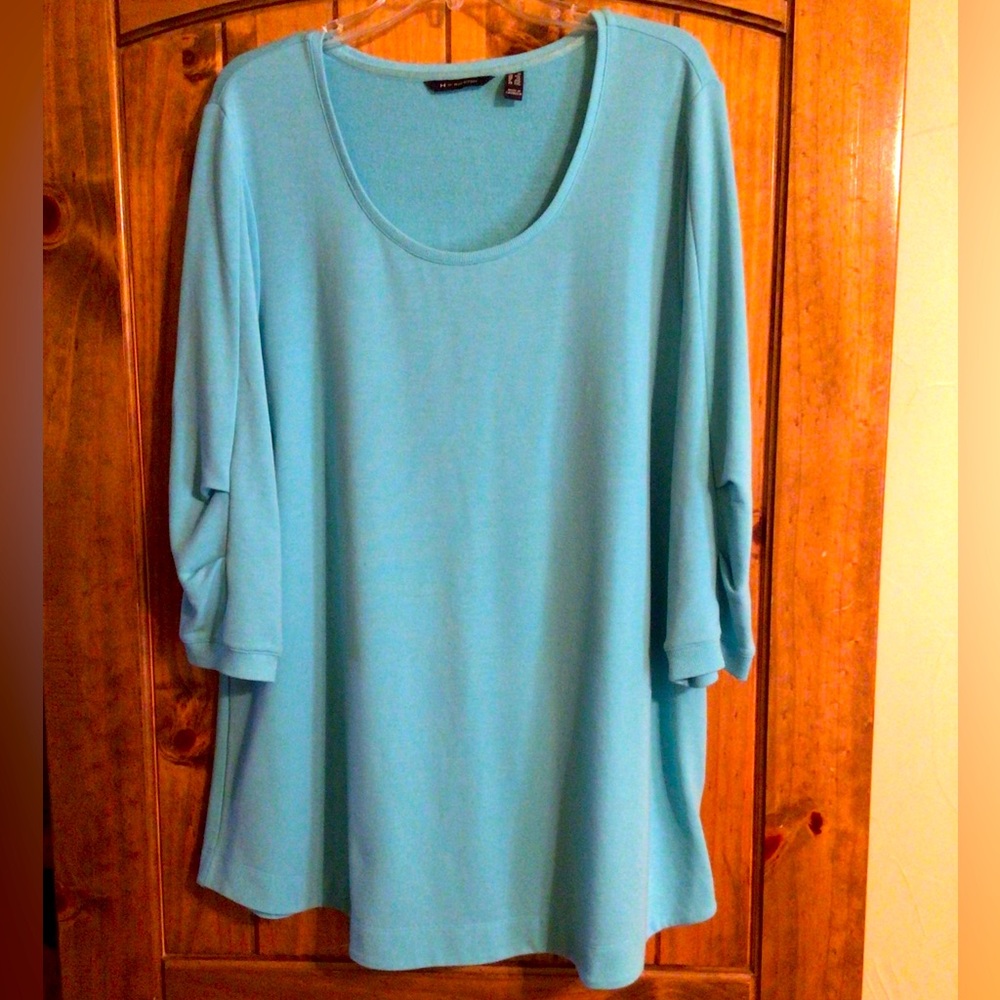Tunic top by H by Halston size 1X beautiful turquoise soft knit fabric.